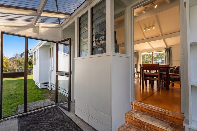 Photo of property in 64 Oyster Drive, Cooks Beach, Whitianga, 3591