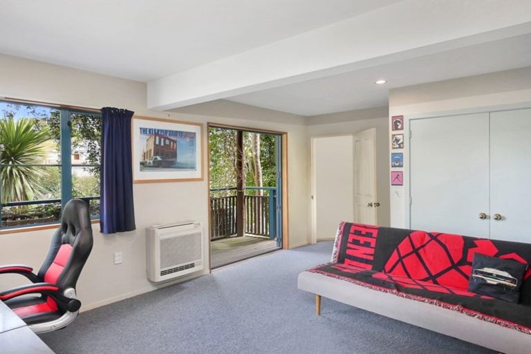 Photo of property in 37 Jacksons Road, Lyttelton, 8082