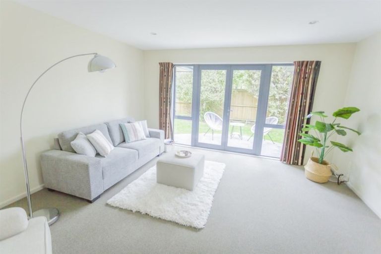 Photo of property in 6 Sheraton Place, Redwood, Christchurch, 8051