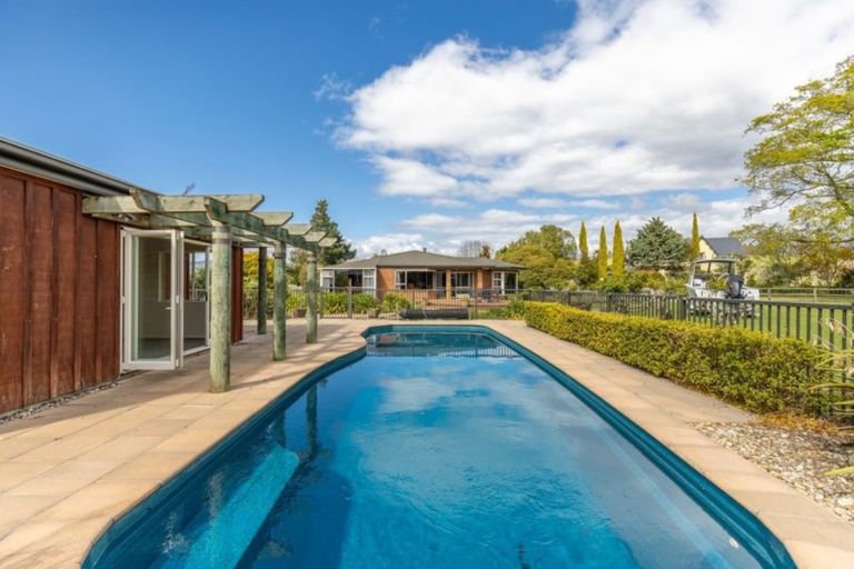 Photo of property in 400 Waimea Road West, Brightwater, 7091