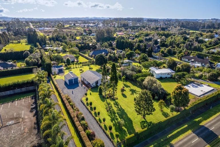 Photo of property in 38 Riddell Road, Kerikeri, 0230