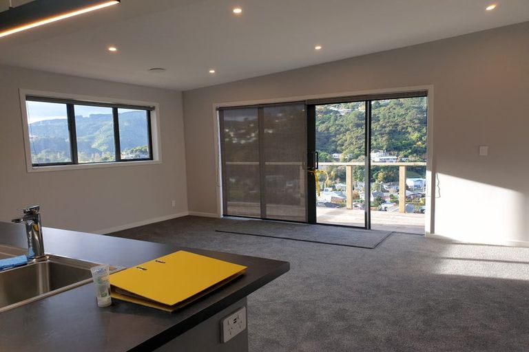 Photo of property in 11 Holborn Drive, Stokes Valley, Lower Hutt, 5019