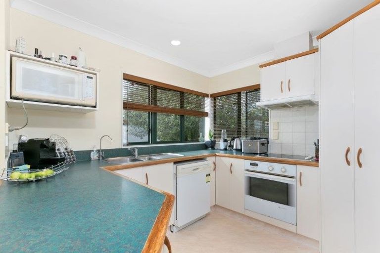 Photo of property in 16 Montana Drive, Pyes Pa, Tauranga, 3112