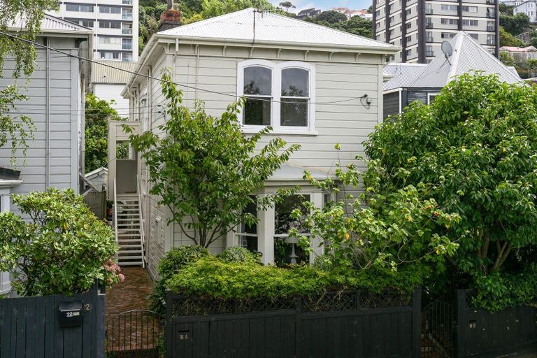 Photo of property in 10a Tinakori Road, Thorndon, Wellington, 6011