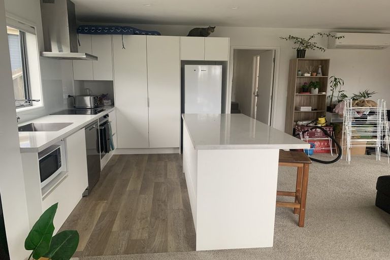 Photo of property in 8 Lavender Close, Spotswood, New Plymouth, 4310