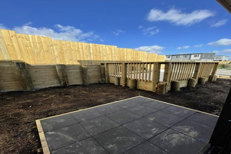 Photo of property in 19a Poruru Close, Papakura, 2110