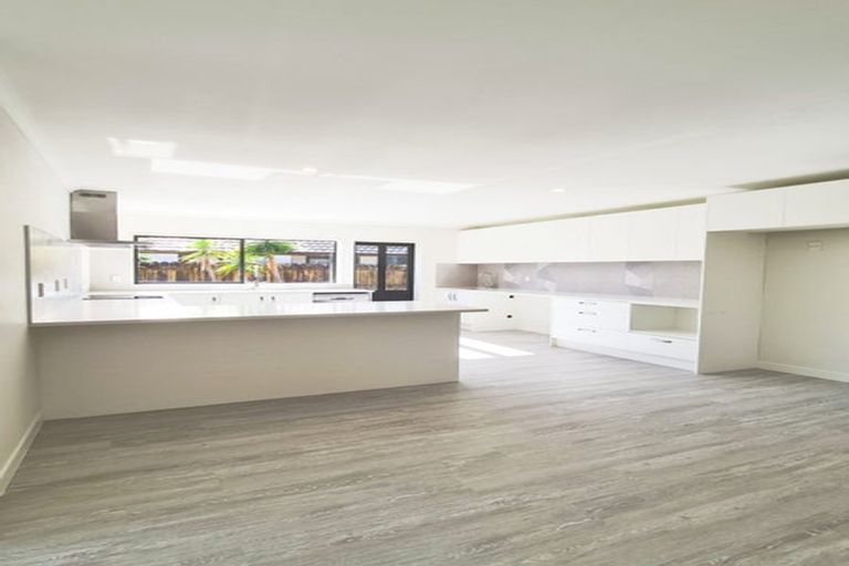 Photo of property in 30 Rathmar Drive, Manurewa, Auckland, 2105