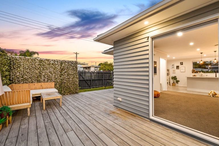 Photo of property in 16 Tapu Road, Huapai, Kumeu, 0810