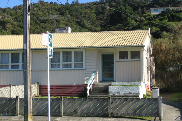 Photo of property in 224 George Street, Stokes Valley, Lower Hutt, 5019