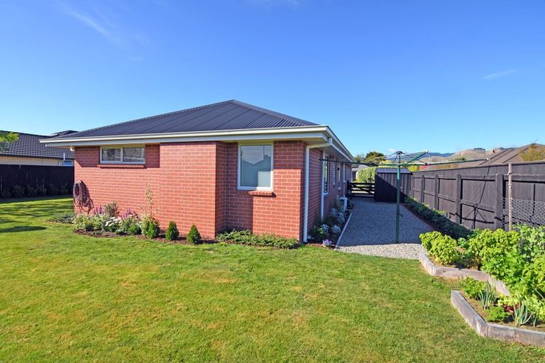 Photo of property in 20 Ernest Place, Brightwater, 7022