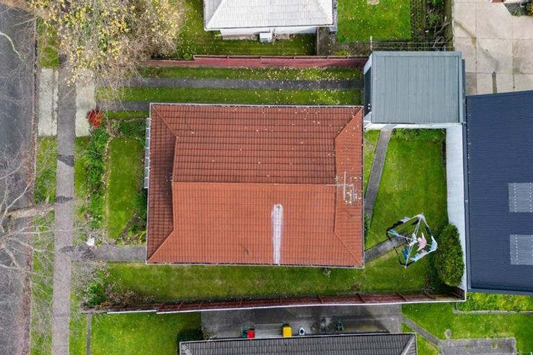 Photo of property in 1 Hilton Road, St Andrews, Hamilton, 3200