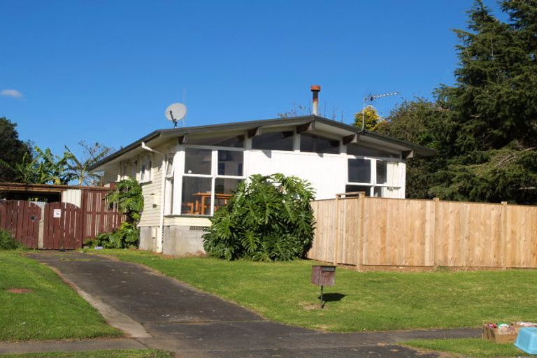 Photo of property in 12 Walden Place, Mangere East, Auckland, 2024