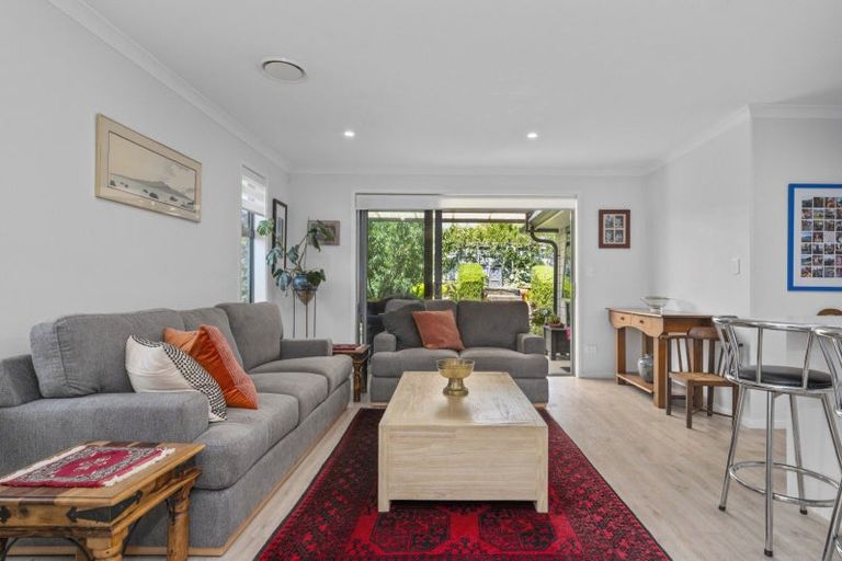 Photo of property in 40 Charlotte Drive, Omokoroa, 3114