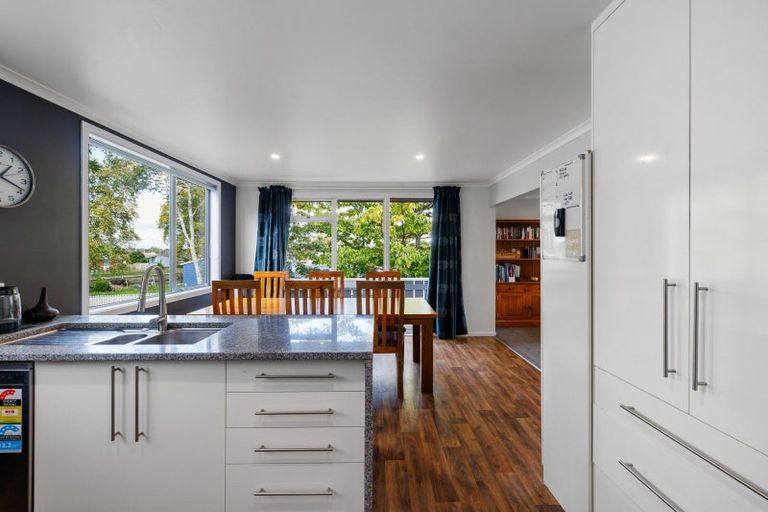 Photo of property in 44 Morrow Avenue, St Andrews, Hamilton, 3200