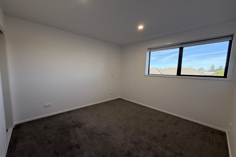 Photo of property in 2/5 Shearer Avenue, Papanui, Christchurch, 8052