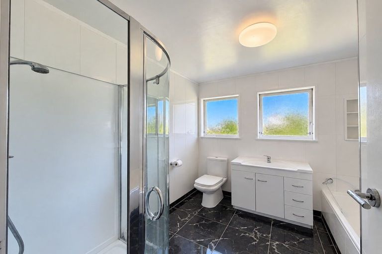 Photo of property in 23 Mirrabooka Avenue, Botany Downs, Auckland, 2010