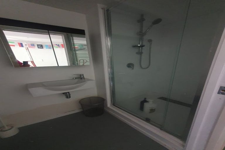 Photo of property in 19 Alamein Avenue, Belmont, Auckland, 0622