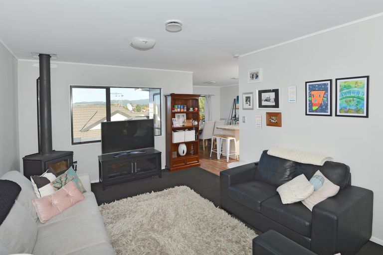 Photo of property in 37 Ridgeway Drive, Te Kamo, Whangarei, 0112