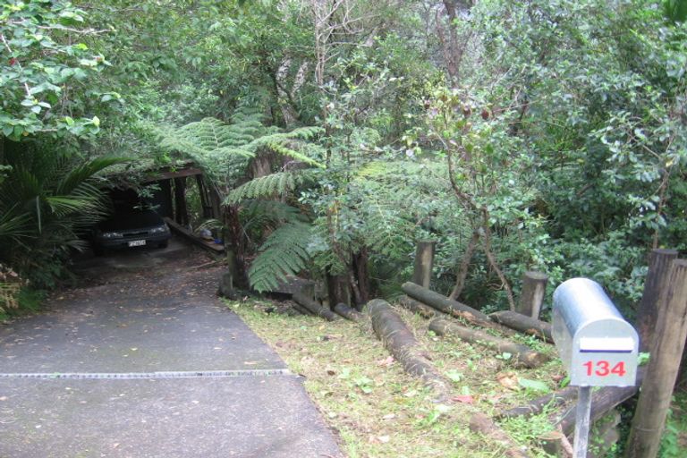 Photo of property in 134 Victory Road, Laingholm, Auckland, 0604