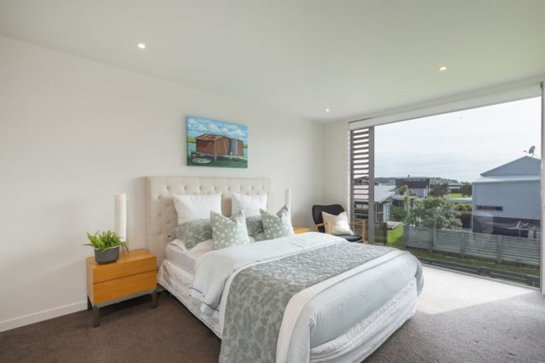 Photo of property in 13 Patiki Place, Omaha, 0986