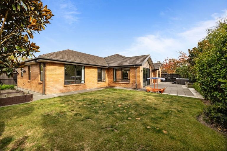 Photo of property in 2 Albert Sheppard Close, Yaldhurst, Christchurch, 8042