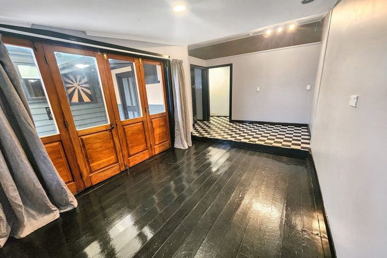 Photo of property in 13 Hornsey Road, Bluff Hill, Napier, 4110