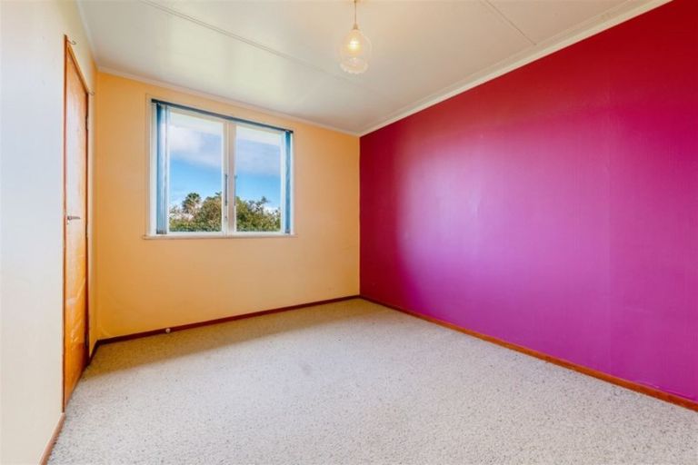 Photo of property in 74 Cranmere Crescent, Mangere East, Auckland, 2024