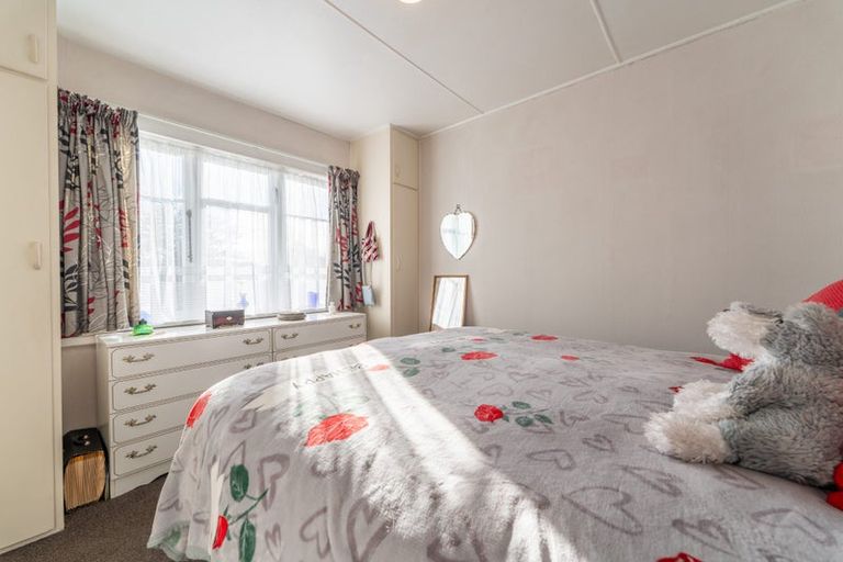 Photo of property in 20 Roseness Street, Palmerston, 9430