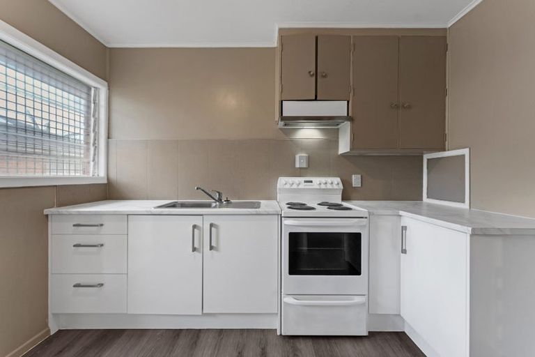 Photo of property in 2/19 Motatau Road, Papatoetoe, Auckland, 2025