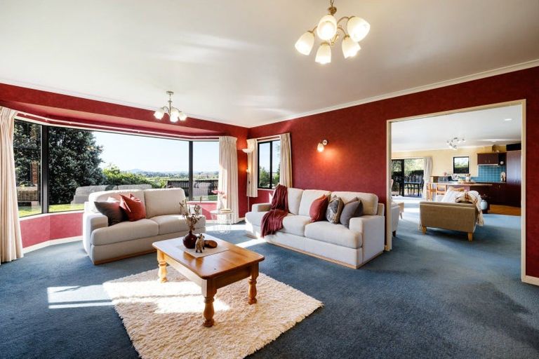 Photo of property in 19 Castleton Way, Flagstaff, Hamilton, 3210