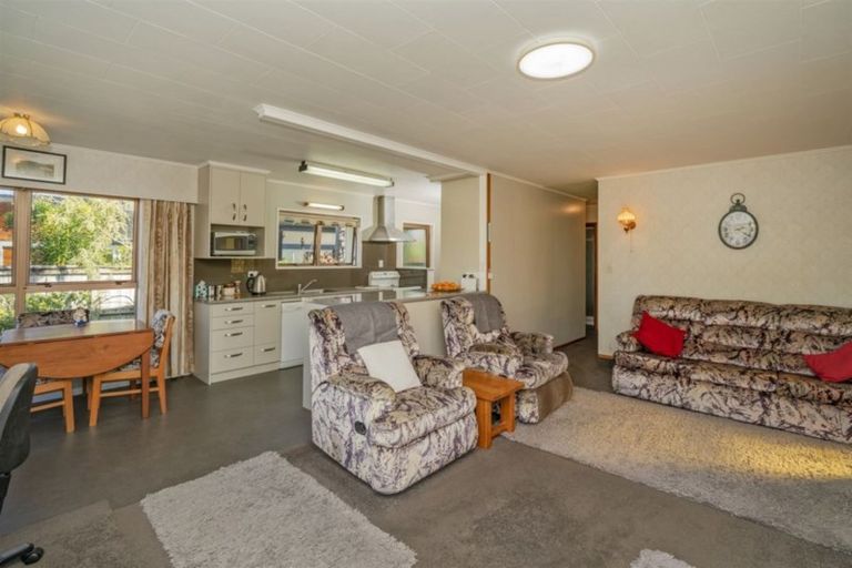 Photo of property in 33 Cook Drive, Whitianga, 3510