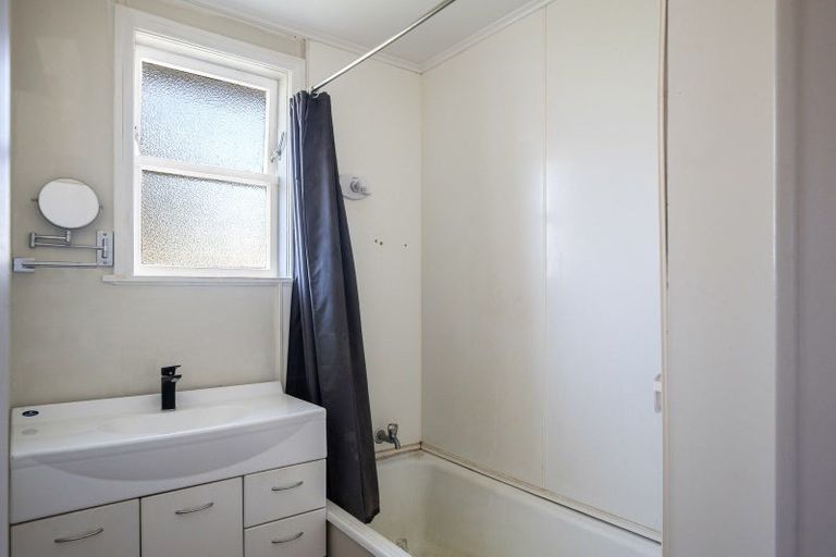 Photo of property in 41a Hinemoa Street, Levin, 5510