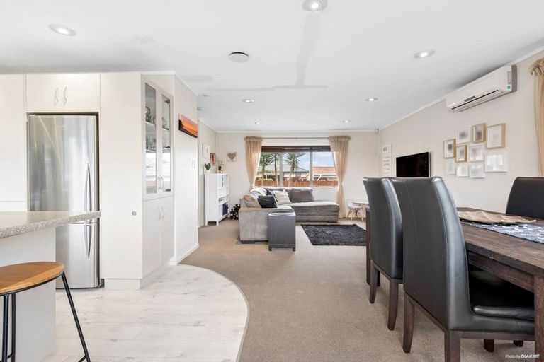 Photo of property in 27a Sandspit Road, Waiuku, 2123