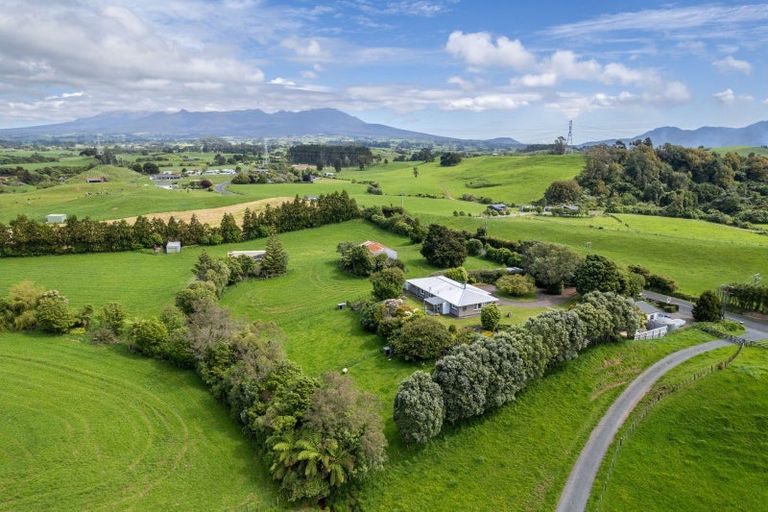 Photo of property in 737 Frankley Road, Hurworth, New Plymouth, 4371