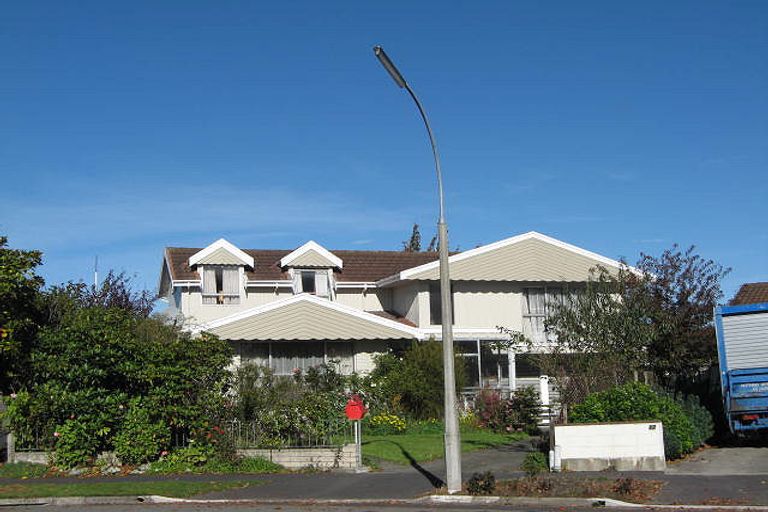 Photo of property in 14 Saint Winifreds Place, Bryndwr, Christchurch, 8052