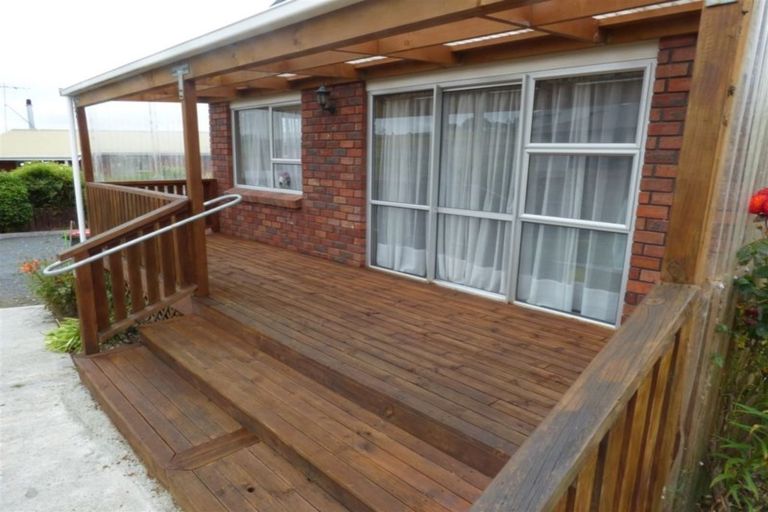 Photo of property in 32 Mcneil Street, Balclutha, 9230