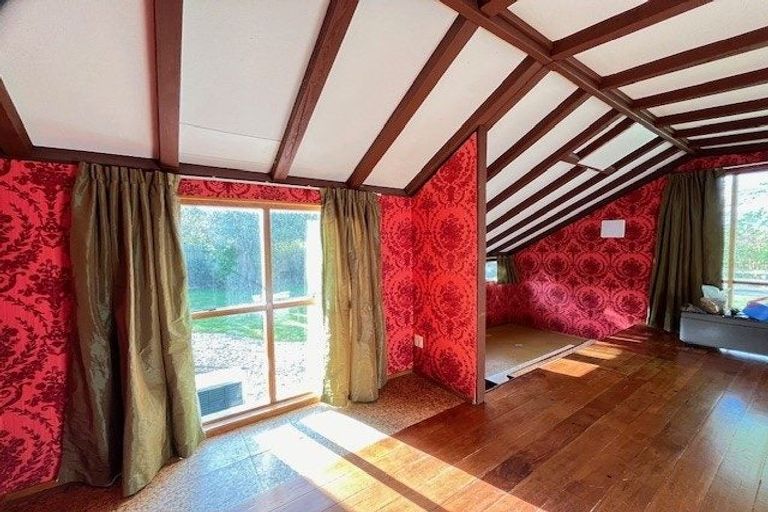 Photo of property in 8 Greenwich Street, Waihola, Milton, 9073