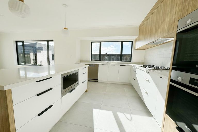 Photo of property in 26 Milldale Drive, Wainui, 0932