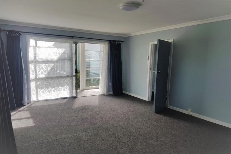 Photo of property in 69 Govett Avenue, Frankleigh Park, New Plymouth, 4310