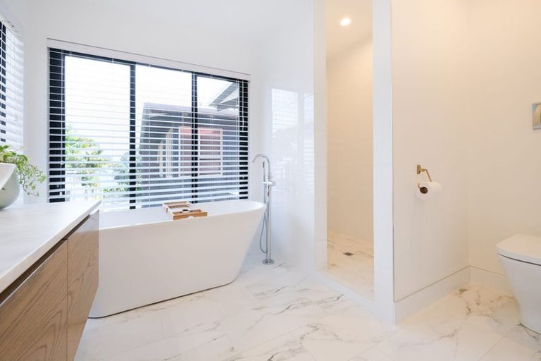 Photo of property in 1/41 Hauraki Road, Hauraki, Auckland, 0622