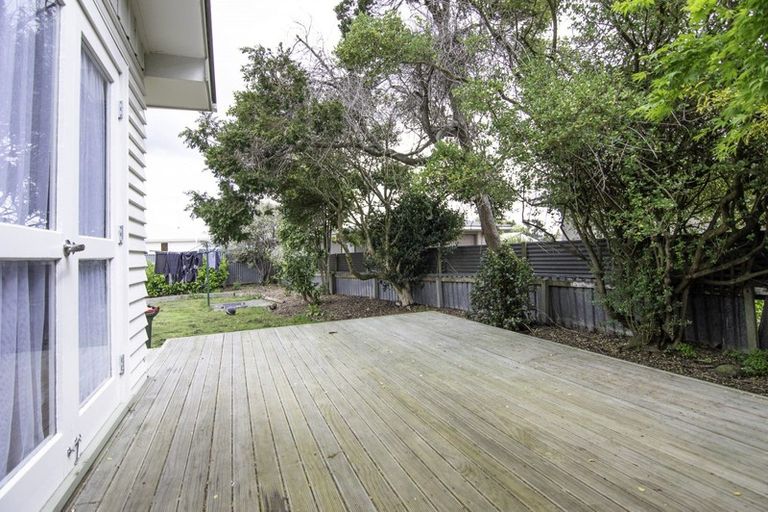 Photo of property in 1 Oriana Place, Highbury, Palmerston North, 4412