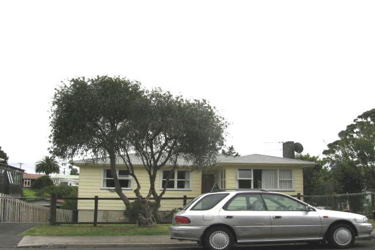 Photo of property in 19 Roseneath Place, Birkdale, Auckland, 0626