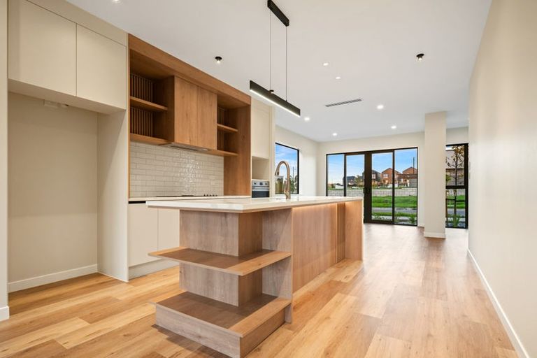 Photo of property in 12 Coopworth Street, Karaka, 2580