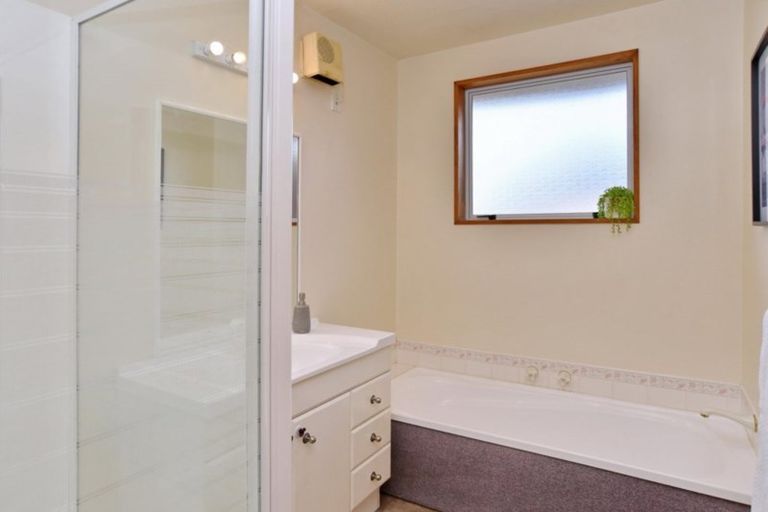 Photo of property in 1/27 Russell Street, Linwood, Christchurch, 8062