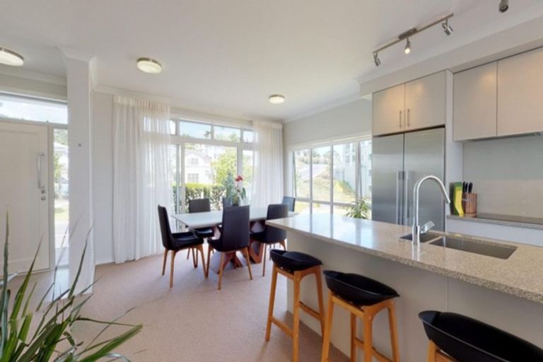 Photo of property in 138 Landmark Terrace, Orewa, 0931
