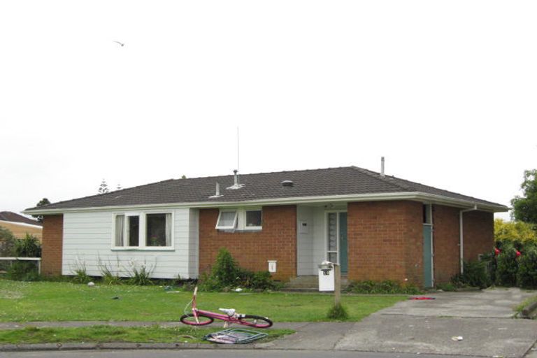 Photo of property in 13 Pito Place, Mangere, Auckland, 2022