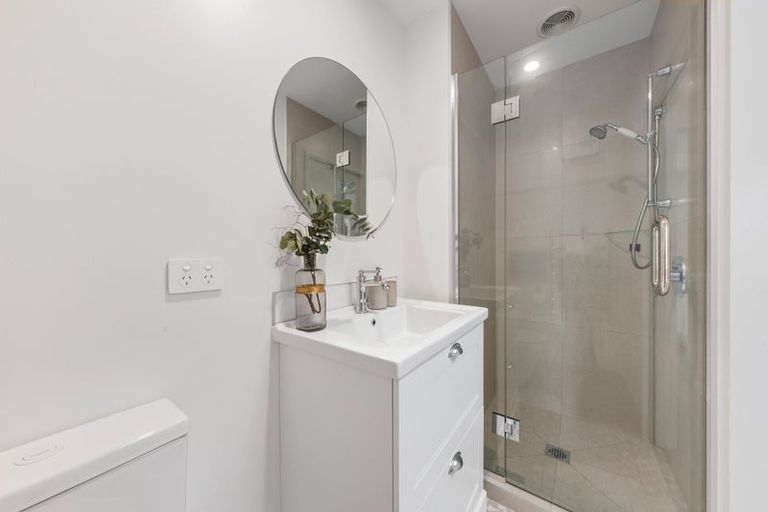 Photo of property in 4/30 Hargest Crescent, Sydenham, Christchurch, 8023