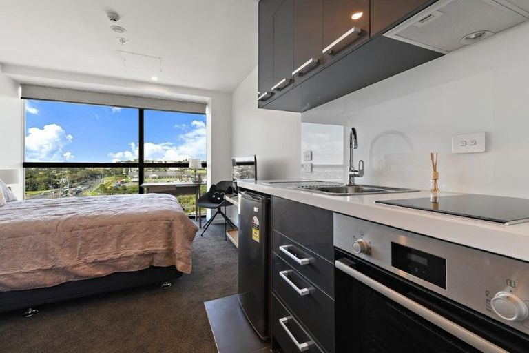 Photo of property in 1005/8 Lakewood Court, Manukau, Auckland, 2104