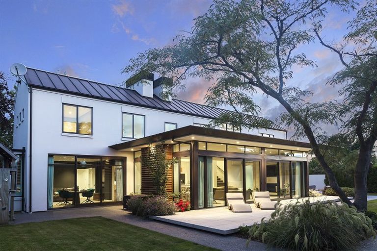 Photo of property in 93 Mays Road, St Albans, Christchurch, 8052