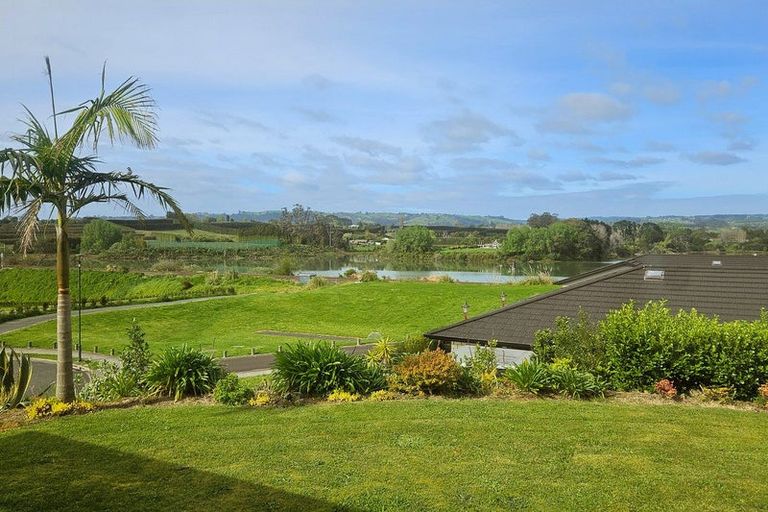 Photo of property in 19 Wairere Rise, Omokoroa, 3114